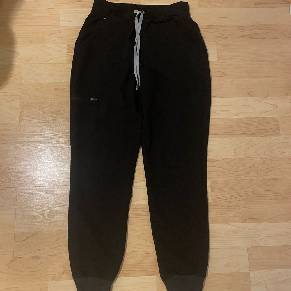 Figs black scrubs